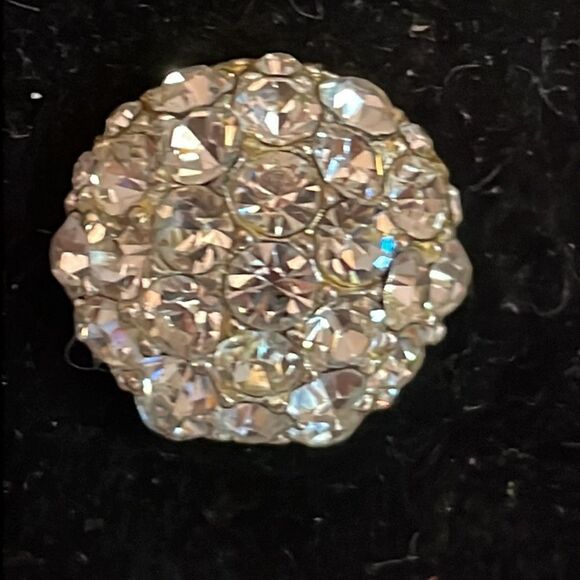 Vintage large-0.75” x 0.5”-sterling silver domed Austrian crystal stud earrings - Picture 6 of 13